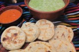 Pupusas rellenas de ayote o calabaza